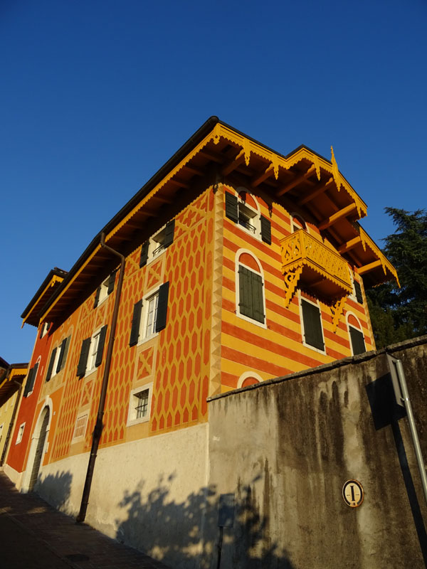 Giro del Monteghello -  sentiero F1 (Rovereto)